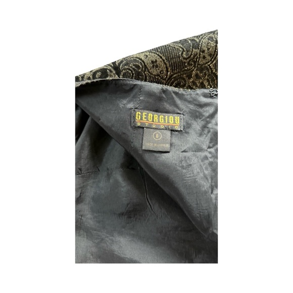 Vintage Goth Georgiou Studio, size 6. Black and Gold Paisley Skirt - Picture 9 of 10